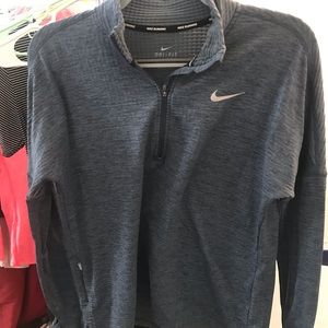 Nike pullover